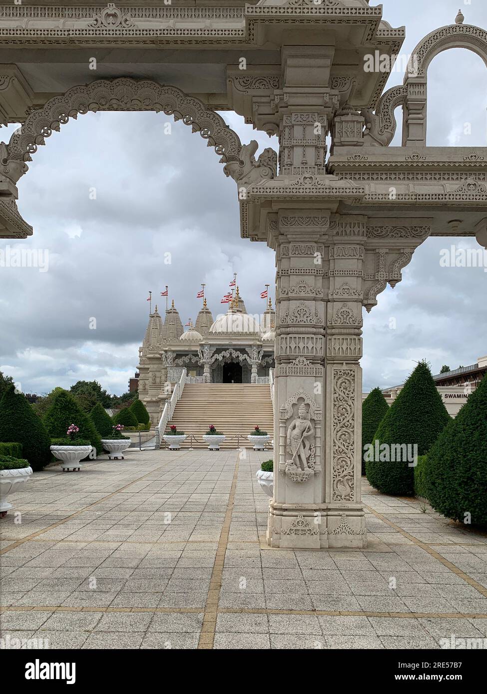 BAPS Shri Swaminarayan Mandir, der größte Hindu-Tempel in Europa Stockfoto