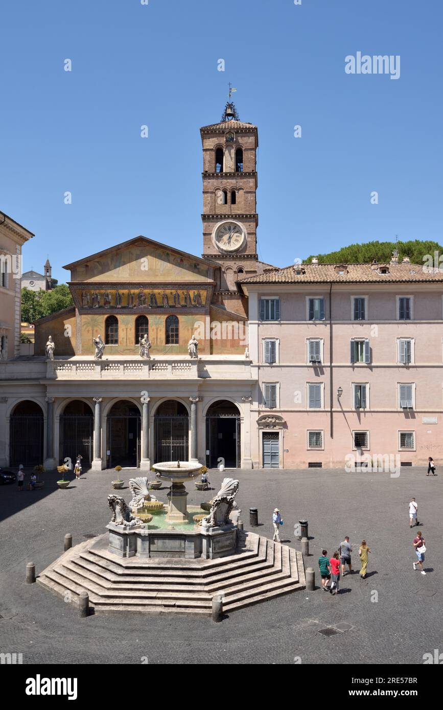 Piazza di Santa Maria in Trastevere, Rom, Italien Stockfoto