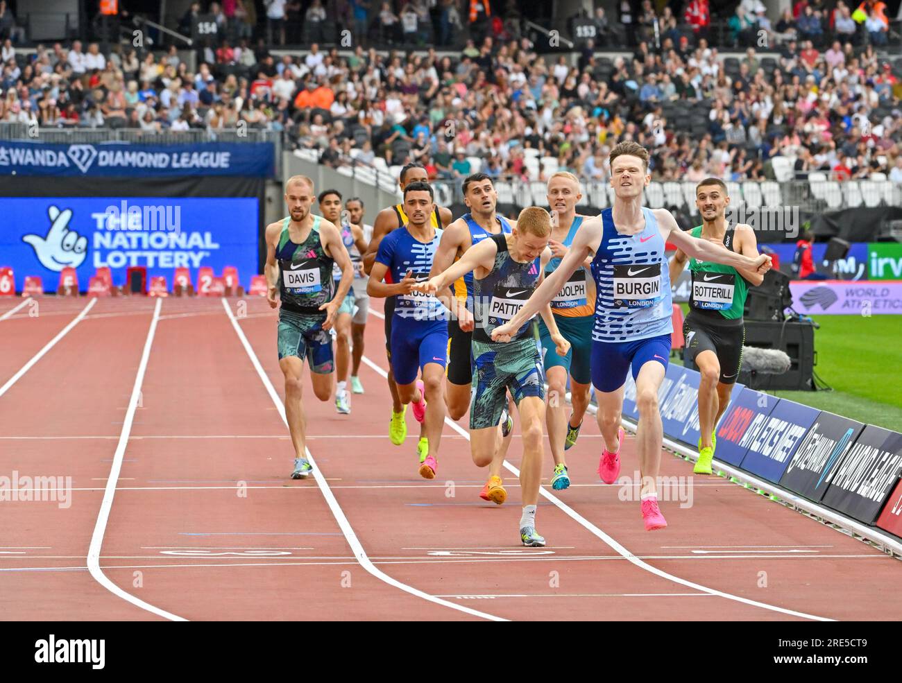 London, Großbritannien. 23. Juli 2023. London Stadium, Queen Elizabeth Park, London, Großbritannien am 23 2023. Juli. 800m Men, 1. BURGIN Max GBR, 2. PATTISON Ben GBR, 3. BOTTERILL Alex GBR, 4. LEARMONTH Guy GBR, 5. RANDOLPH Thomas GBR, 6. HUSSEY Ethan GBR, 7. DAVIS Archie GBR, 8. SHARMAN-NEWELL Reece GBR, 9. REARDON Samuel GBR, 10. BIZIMANA Yusuf GBR, Während der Wanda Diamond League treffen sich die Londoner Athletics am 23 2023. Juli im London Stadium, Queen Elizabeth Park, London, Großbritannien. Foto: Francis Knight/Alamy Live News Stockfoto