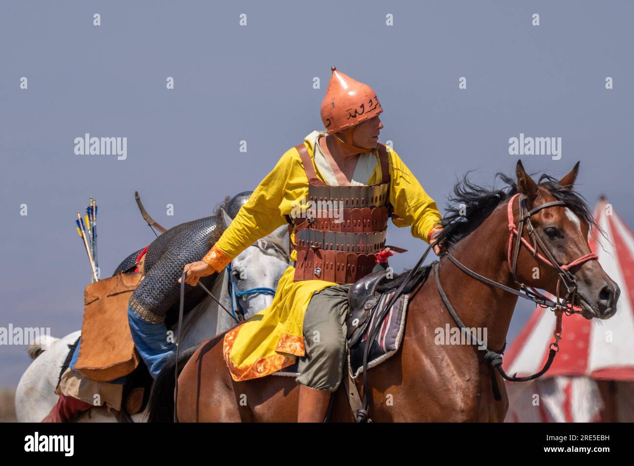 Nachstellung der Schlacht der Hörner von Hattin. Gekleidet in Kleidung im Stil des 12. Jahrhunderts, repräsentierten Mitglieder von Ritterclubs die Schlacht, auch bekannt als Hor Stockfoto