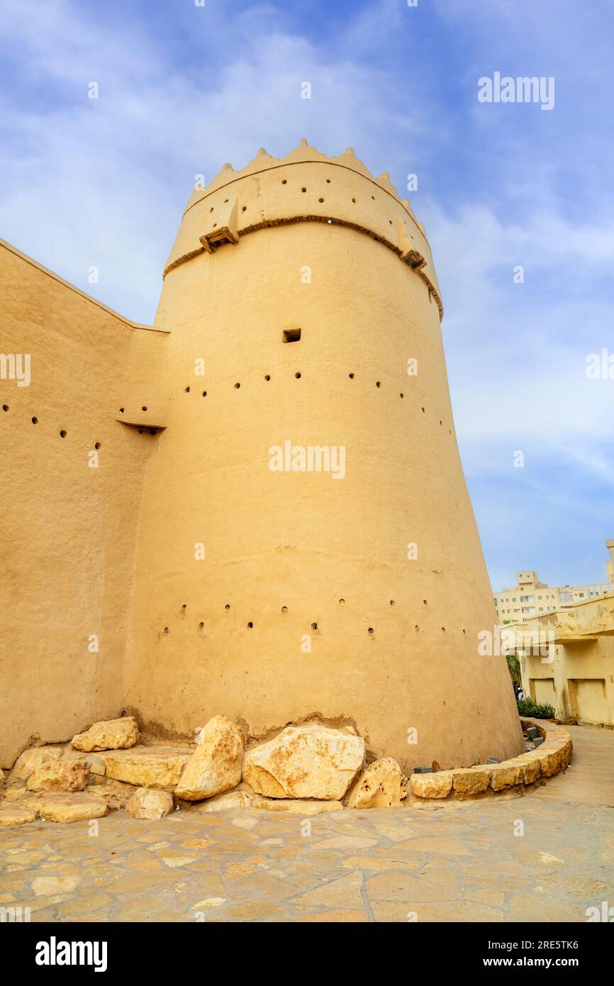 Festungsturm und Mauern von Masmak, Viertel Qasr al-Hukm, Al Riad, Saudi-Arabien Stockfoto