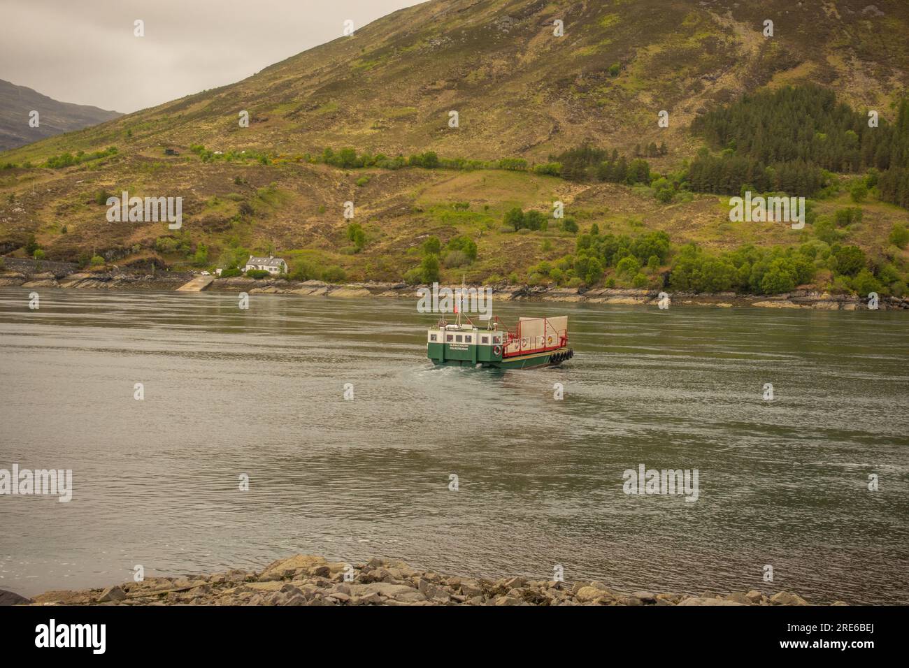 Die MS Glenachulish ist die letzte handbetriebene Drehteller-Fähre der Welt von Kyle Rhea bis Glenelg. Stockfoto