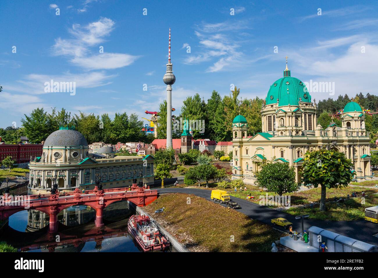 Modell realer Gebäude aus Lego-Stücken, Legoland-Vergnügungspark, Günzburg, Deutschland, Europa Stockfoto