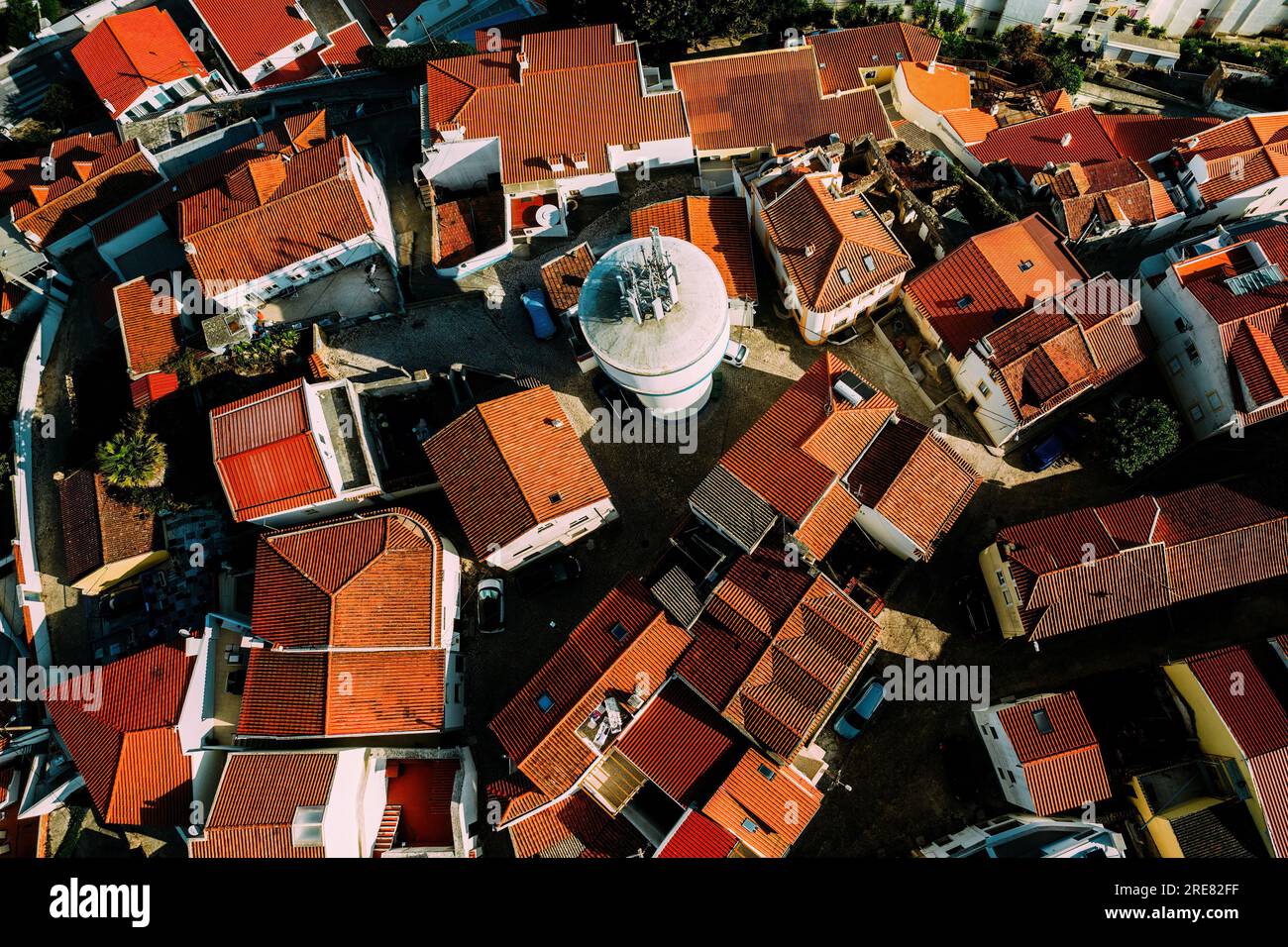 Draufsicht über das historische Zentrum von Sao Martinho do Porto, Portugal Stockfoto