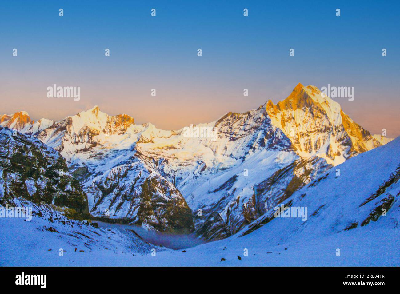 Sternenhimmel über Machhepuchare und Annapurna Base Camp - Nepal, Himalaya Stockfoto