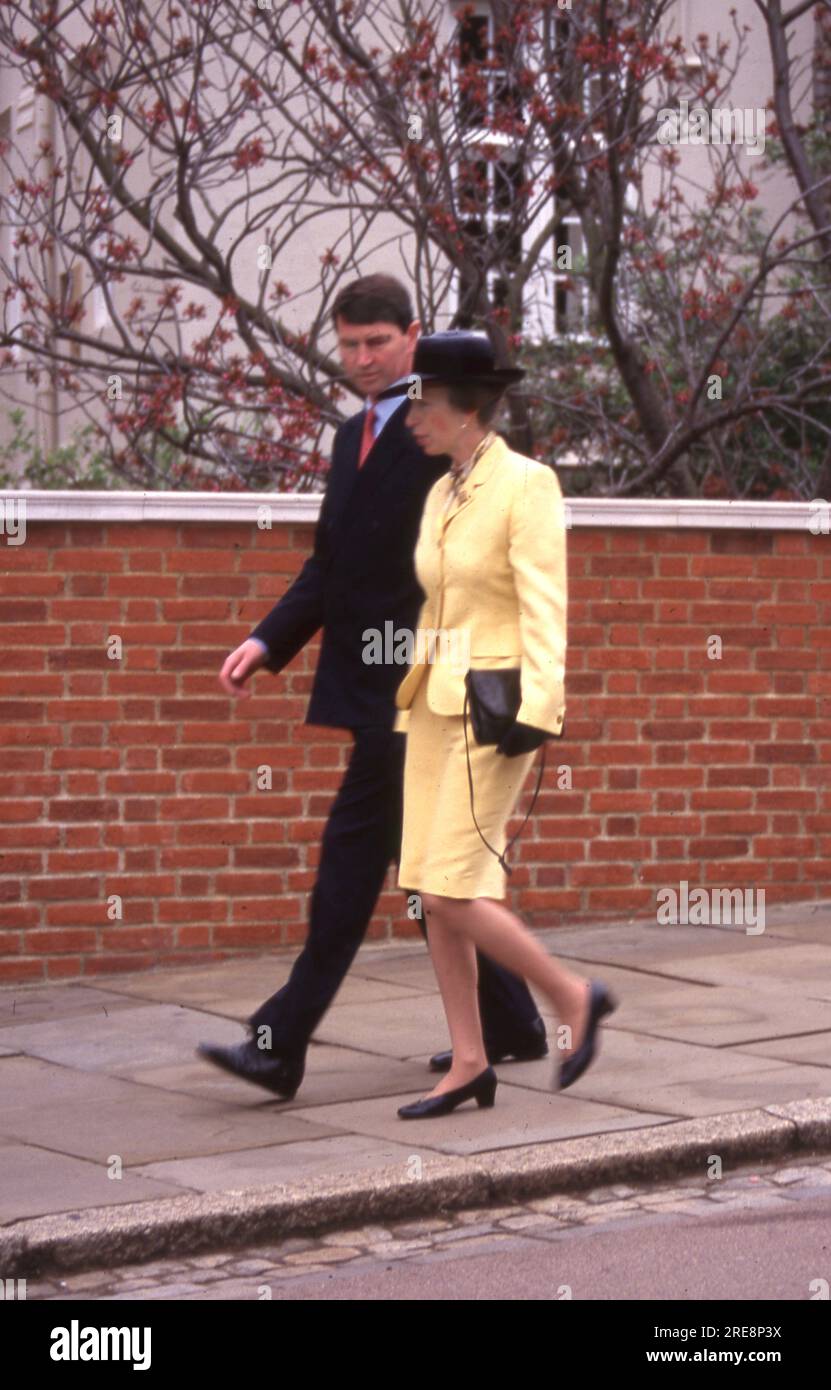 Prinzessin Anne, Prinzessin Royal und ihr Ehemann Vizeadmiral Sir Timothy James Hamilton Laurence. Ostern in Windsor 14. April 1999 Foto vom Henshaw-Archiv Stockfoto