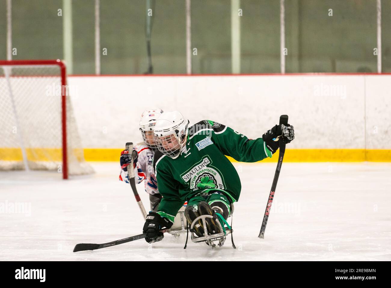 New England Warriors gegen Spaulding Boston Shamrocks beim Hero's Cup Hockey Turnier Stockfoto