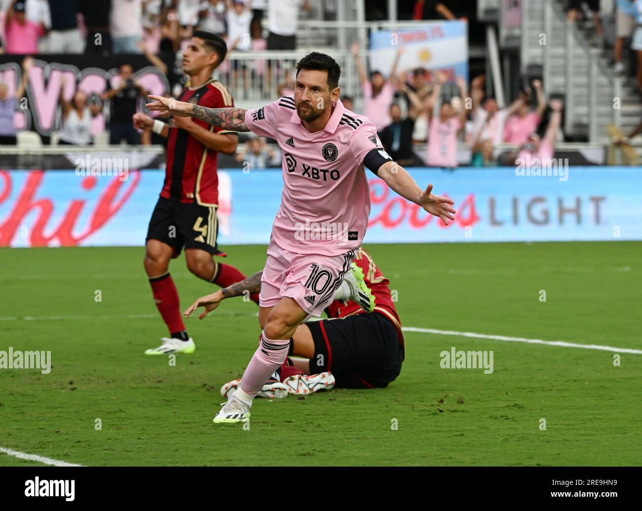 Fort Lauderdale, Florida, USA. 25. Juli 2023. Lionel Messi von Inter Miami CF spielt am 25. Juli 2023 im DRV PNK Stadium in Fort Lauderdale, Florida, im League's Cup gegen Atlanta United. Kredit: Mpi04/Media Punch/Alamy Live News Stockfoto