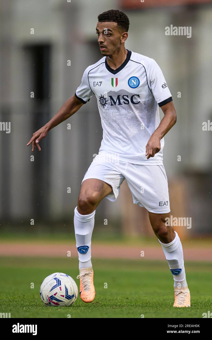 Karim Zedadka von SSC Napoli während des vorsaisonfreundlichen Fußballspiels zwischen SSC Napoli und SPAL. Das Spiel endete mit 1-1 Gleichstand. Stockfoto