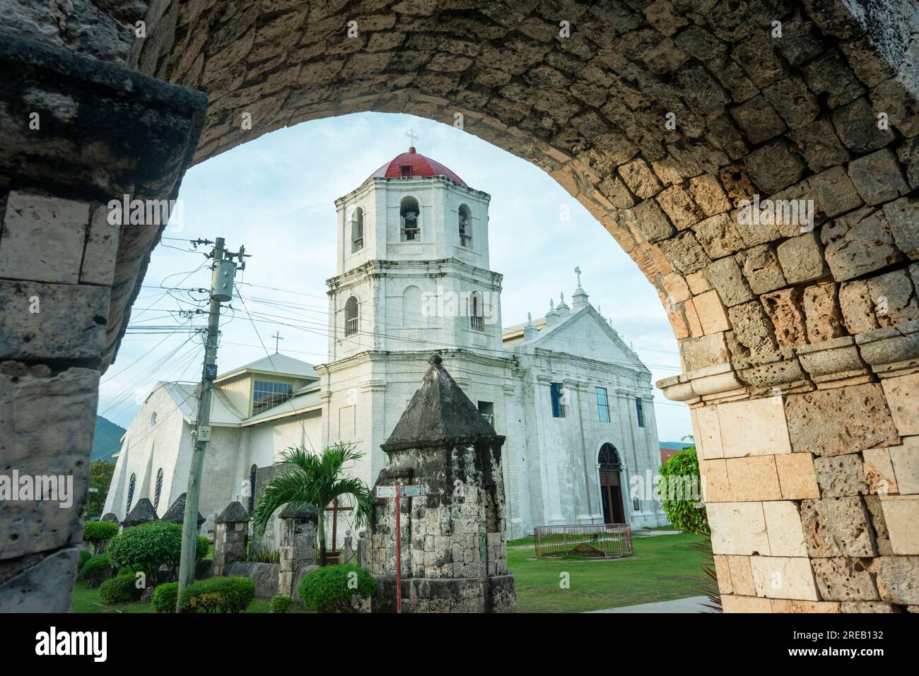 UNESCO-Weltkulturerbe und wichtige Gegend für die Bürger von Oslob und Cebu Inselprovinz, wunderschöne historische Bauten, nahe am Meer, Stockfoto