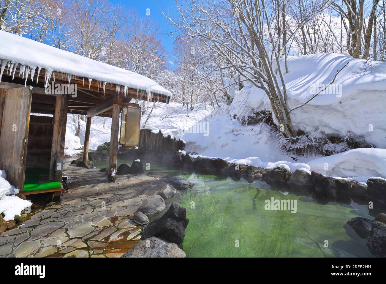 Ganiba Onsen heiße Quelle im Winter Stockfoto