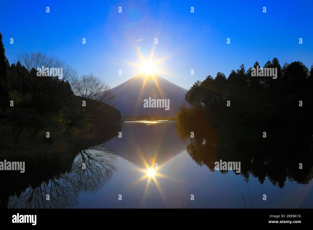 Doppeldiamant-See Tanuki und Mt. Stockfoto