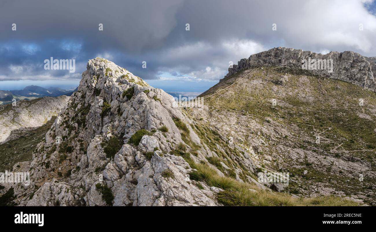 Aufsteigend nach Serra des Teixos und Puig de Massanella, 1364 Meter, Escorca, Mallorca, Balearen, Spanien Stockfoto