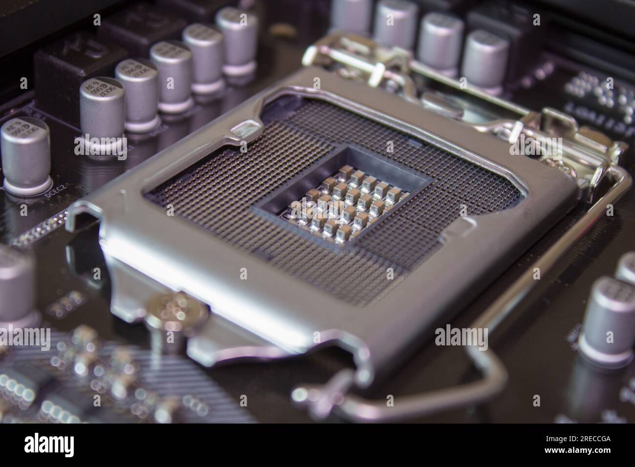 Intel LGA 1151 cpu-Sockel auf dem Mainboard Computer PC mit cpu-Prozessor Stockfoto