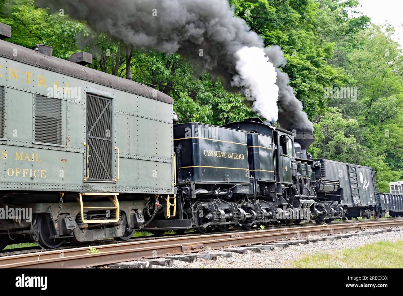 Cass Scenic Railroad Shay #4 führt am 2023. Juni einen Exkursionszug nach Durbin, WV von Cass, WV Stockfoto