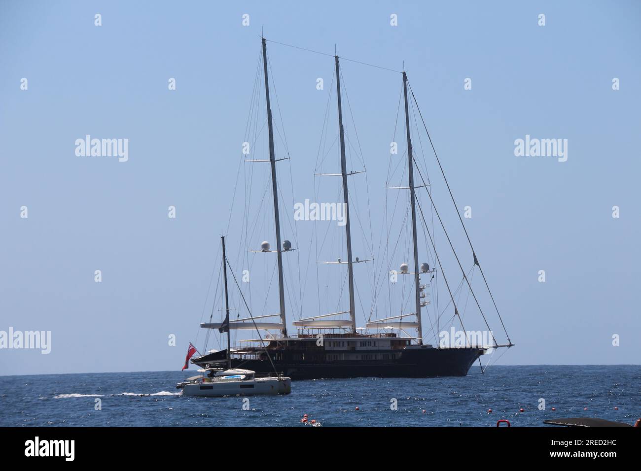 IL veliero Koru, Yacht di Jeff Bezos, in Italia nel Mare di Capri Stockfoto
