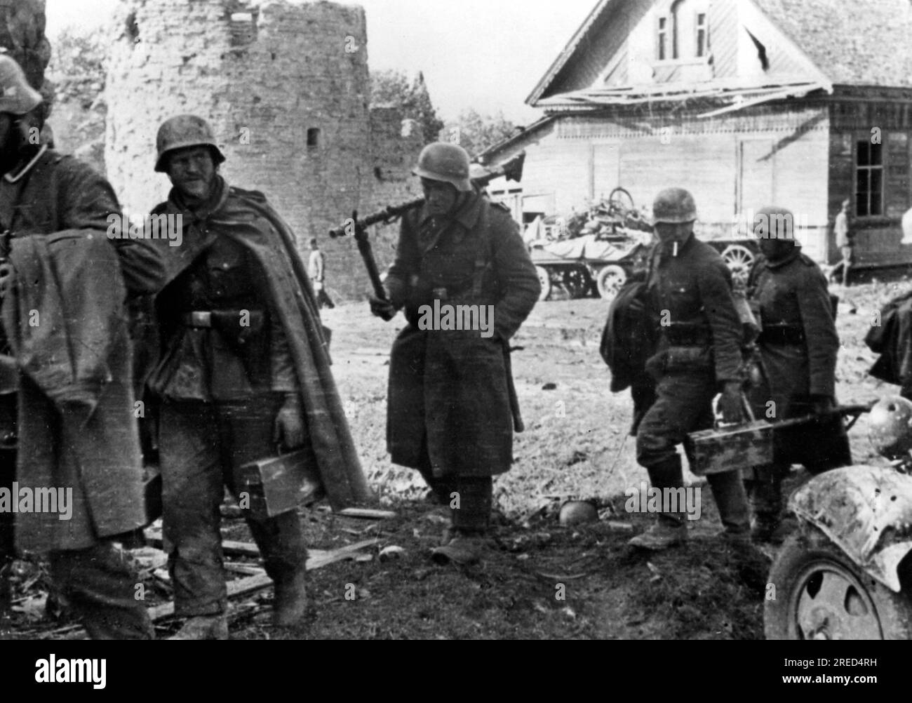 deutsche-wehrmacht-mit-einem-maschinengewehr-in-der-schlacht-im-zweiten