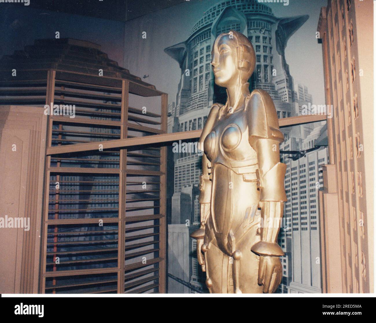 „Nachbildung des Stummfilmklassikers „Metropolis“ für die Studiotour im Filmpark Babelsberg. Foto:MAZ/Peter Sengpiehl,29.08.1997 [automatisierte Übersetzung]' Stockfoto