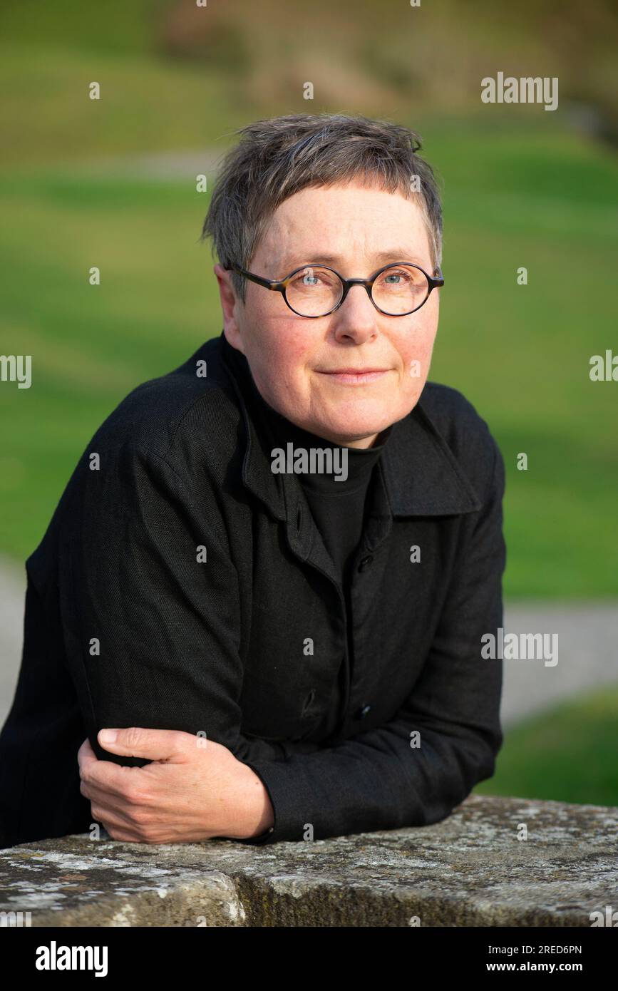 Berlin DEU, 14.04.2023: Portraet Angela Steidele, geboren 1968, ist Schriftstellerin und Autor in Deutschland. Sie lebt in Köln Stockfoto