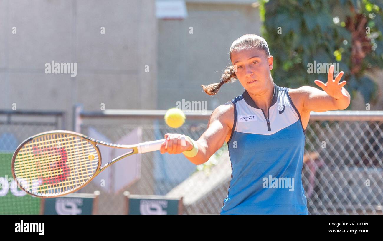 Lausanne, Vaud, Schweiz. 27. Juli 2023. Lausanne Schweiz, 07/27/2023: Diane Parry von Frankreich im 8. Finale von Ladies Open Lausanne. Ladys Open Lausanne fand statt, der Tennisclub von Lausanne, der olympischen Hauptstadt (Kreditbild: © Eric Dubost/ZUMA Press Wire), NUR REDAKTIONELLE VERWENDUNG! Nicht für den kommerziellen GEBRAUCH! Stockfoto