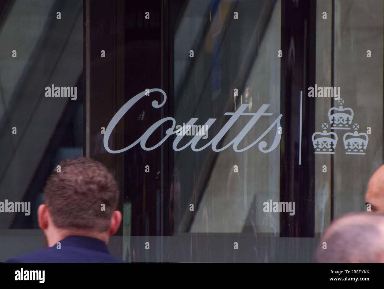 London, England, Großbritannien. 27. Juli 2023. Außenansicht von Coutts on the Strand, da CEO Peter Flavel zurücktritt, weil die Bank Nigel Farages Konto verwaltet. (Kreditbild: © Vuk Valcic/ZUMA Press Wire) NUR REDAKTIONELLE VERWENDUNG! Nicht für den kommerziellen GEBRAUCH! Stockfoto