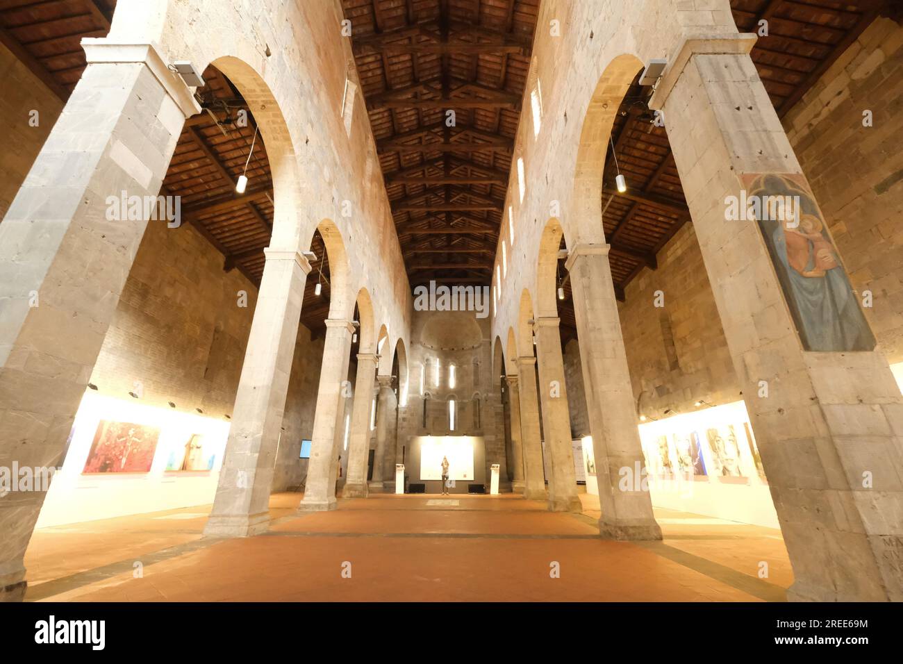 Das Innere der St. Christopher Kirche Romanik und Gotik, Lucca, Italien Stockfoto