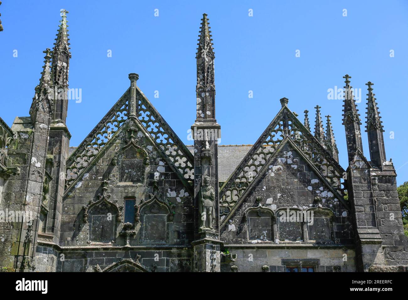 Gotische Basilika Notre Dame du Folgoet, Le Folgoet, Departement Finistere Penn-ar-Bed, Region Bretagne Breizh, Frankreich Stockfoto