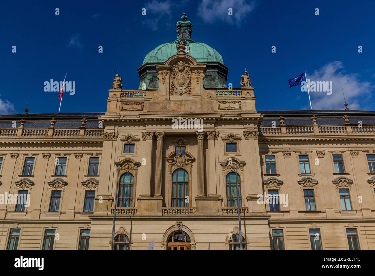 Strakova akademie in Prag, Sitz der tschechischen Regierung Stockfoto