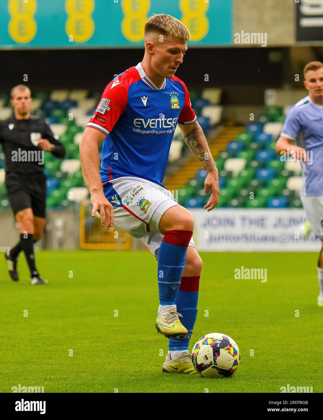 Linfield-Spieler Chris McKee - Linfield vs Pogoń Szczecin, UEFA Europa Conference League, Donnerstag, 27. Juli 2023, Windsor Park Belfast Stockfoto