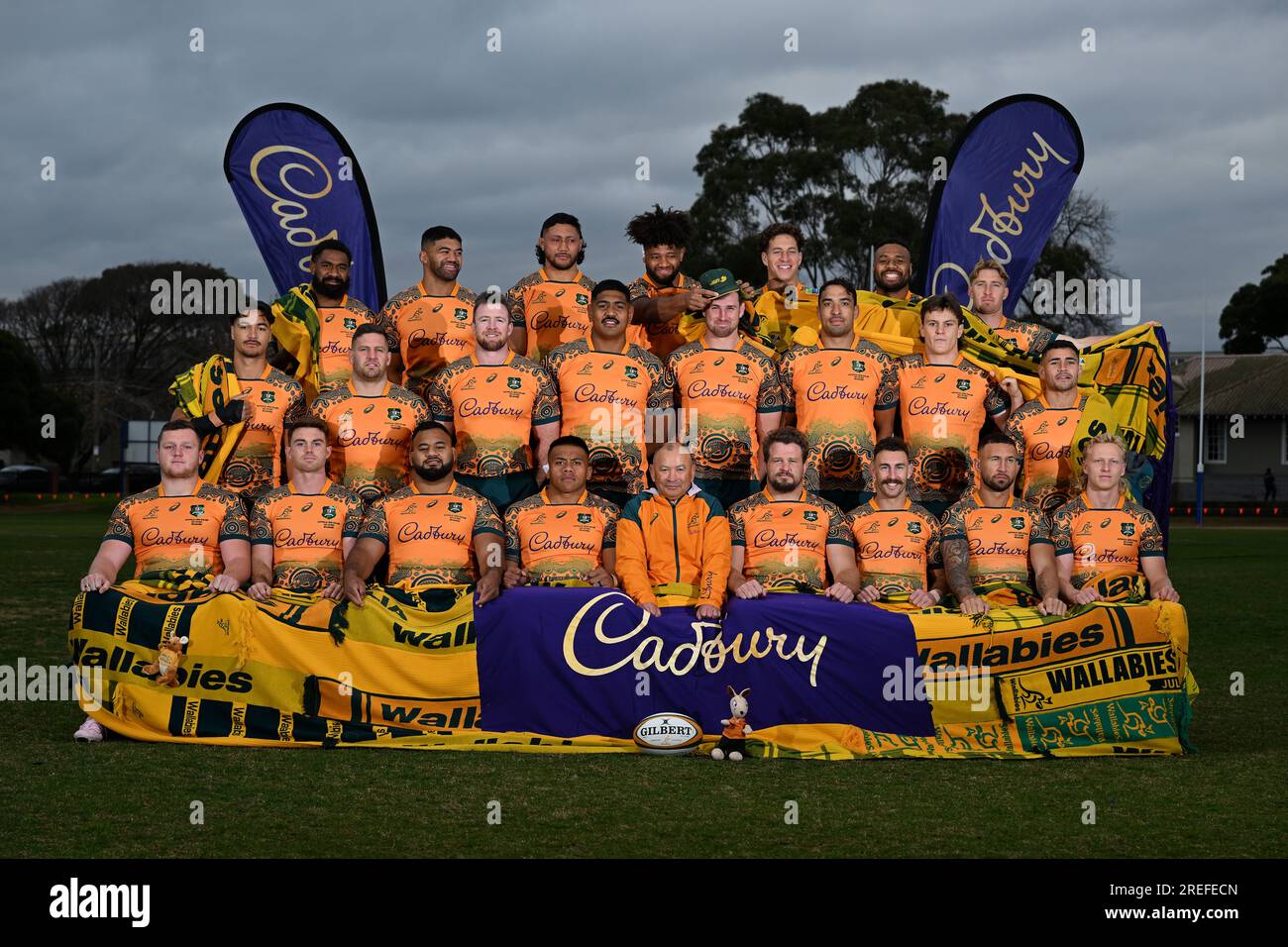 Melbourne, Australien. 28. Juli 2023. Das australische Wallabies-Team posiert für ein Teamfoto bei einem Training der australischen Wallabies an der Brighton Grammar School in Melbourne, Freitag, den 28. Juli 2023. (AAP Image/James Ross) NO ARCHIVING Credit: Australian Associated Press/Alamy Live News Stockfoto