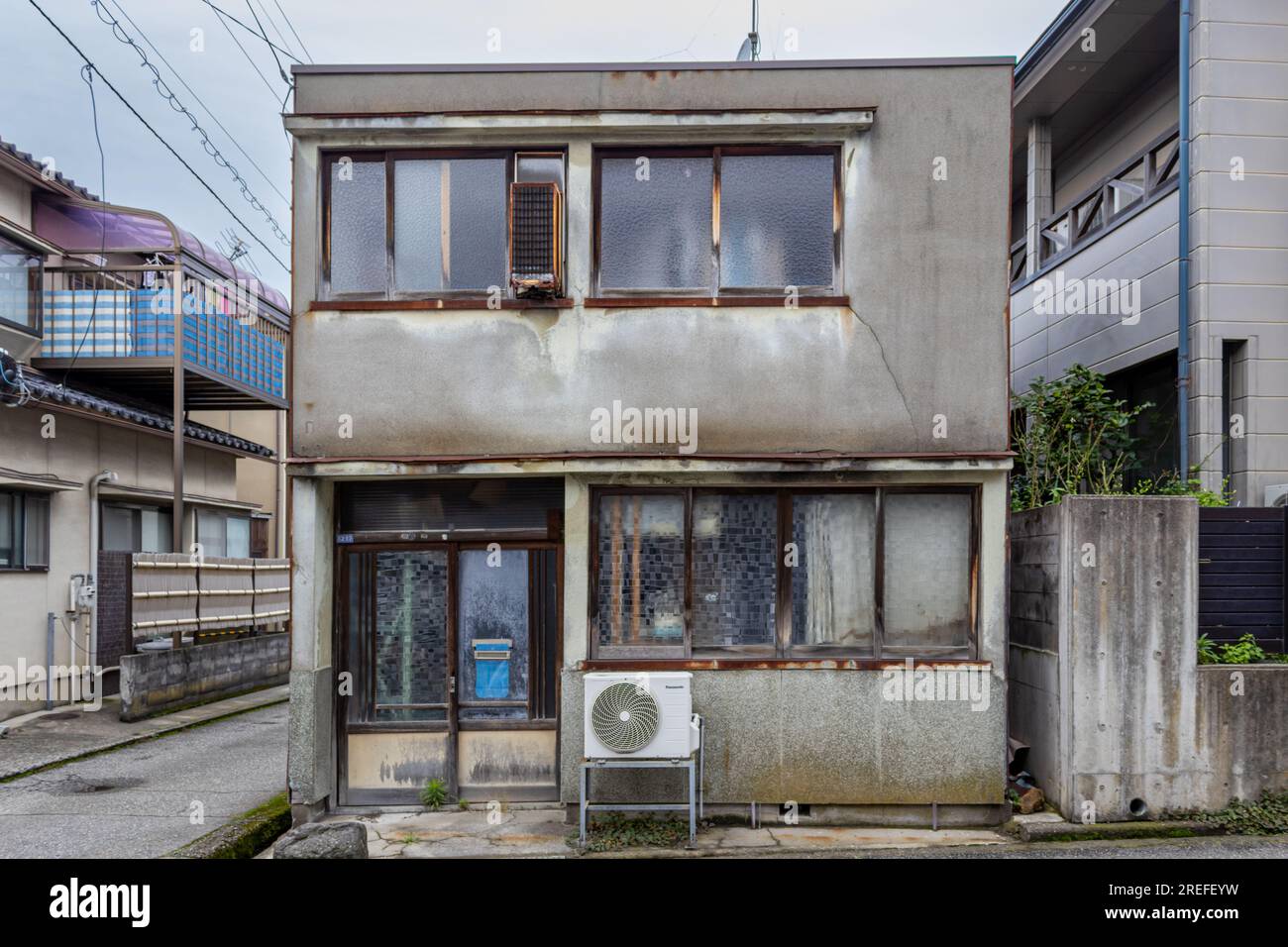Verlassenes Haus, Kanazawa, Ishikawa, Japan. Stockfoto