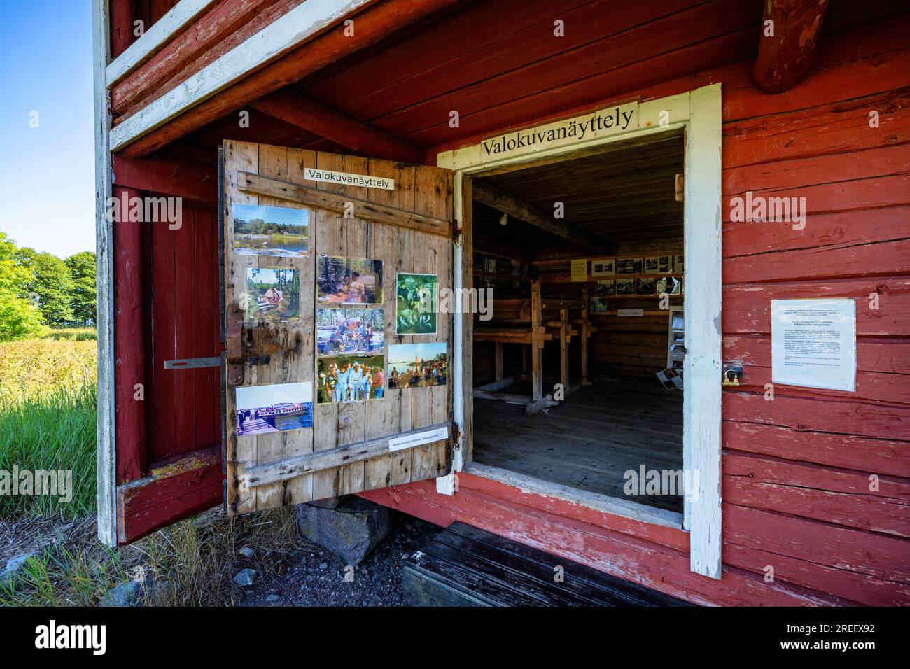 Eine Fotoausstellung auf der Insel Kaunissaari, Sipoo, Finnland Stockfoto