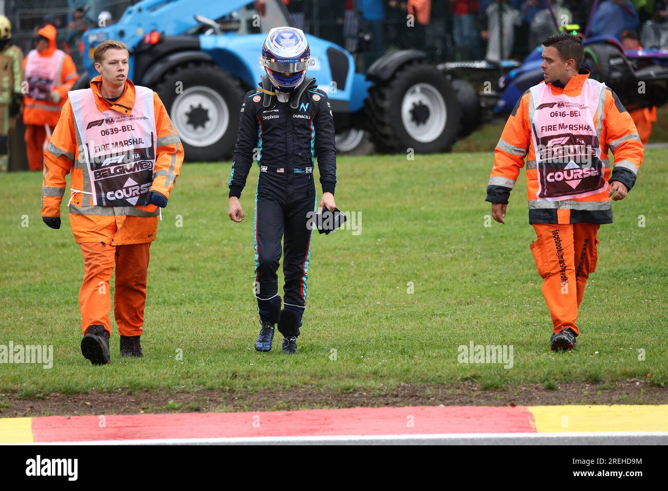 Stavelot, Belgien. 28. Juli 2023. Logan Sargeant of Williams Racing nach dem Crash während der Freiprobe vor dem F1 Grand Prix von Belgien im Spa Francorchamps am 28. Juli 2023 in Stavelot, Belgien. Kredit: Marco Canoniero/Alamy Live News Stockfoto