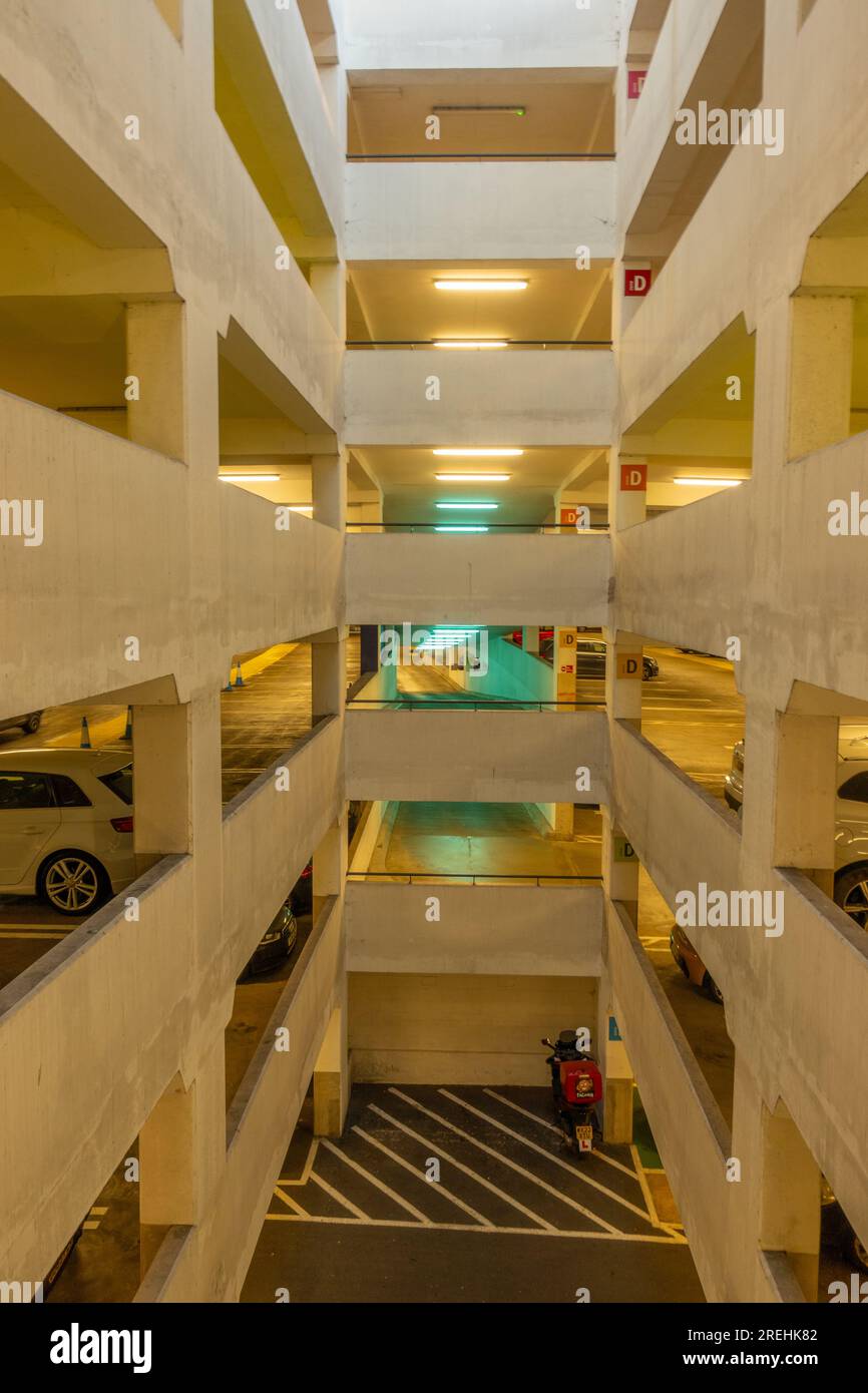 Parkhaus im Cabot Circus Einkaufszentrum Bristol Stockfoto