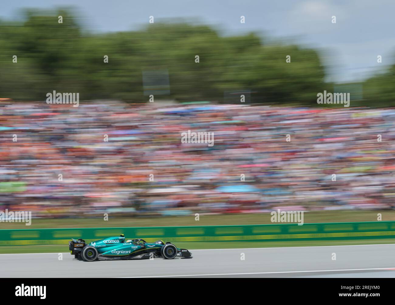 04.06.2023. Montmeló, Spanien, Fernando Alonso geht durch die pelouse im spanischen Grand Prix der Formel 1 2023 Stockfoto