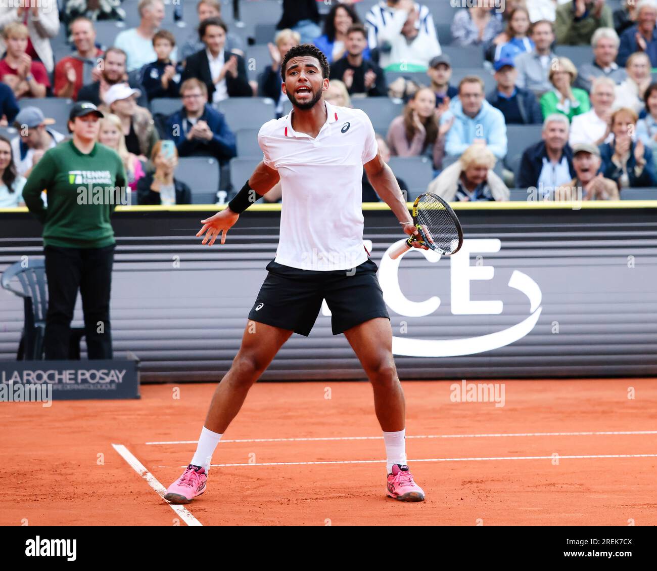 Hamburg, Deutschland. 28. Juli 2023. Tennisspieler Arthur Fils aus Frankreich beim Hamburg European Open 2023. Frank Molter/Alamy Live-Nachrichten Stockfoto