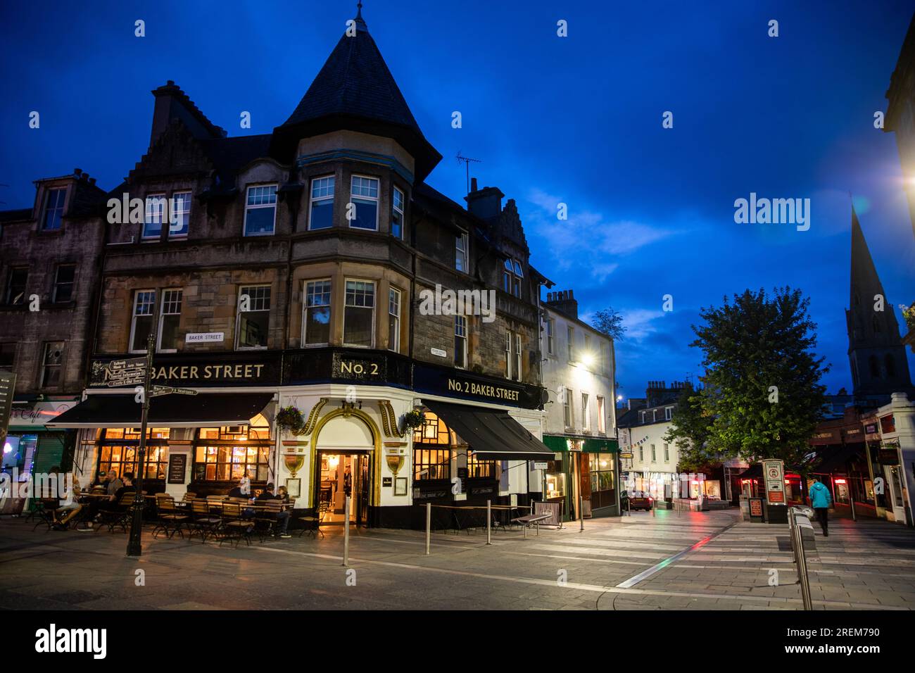 Nr. 2 Baker Street ein Pub in Stirling an einem Sommerabend in Schottlands Zentralgürtel. Stockfoto