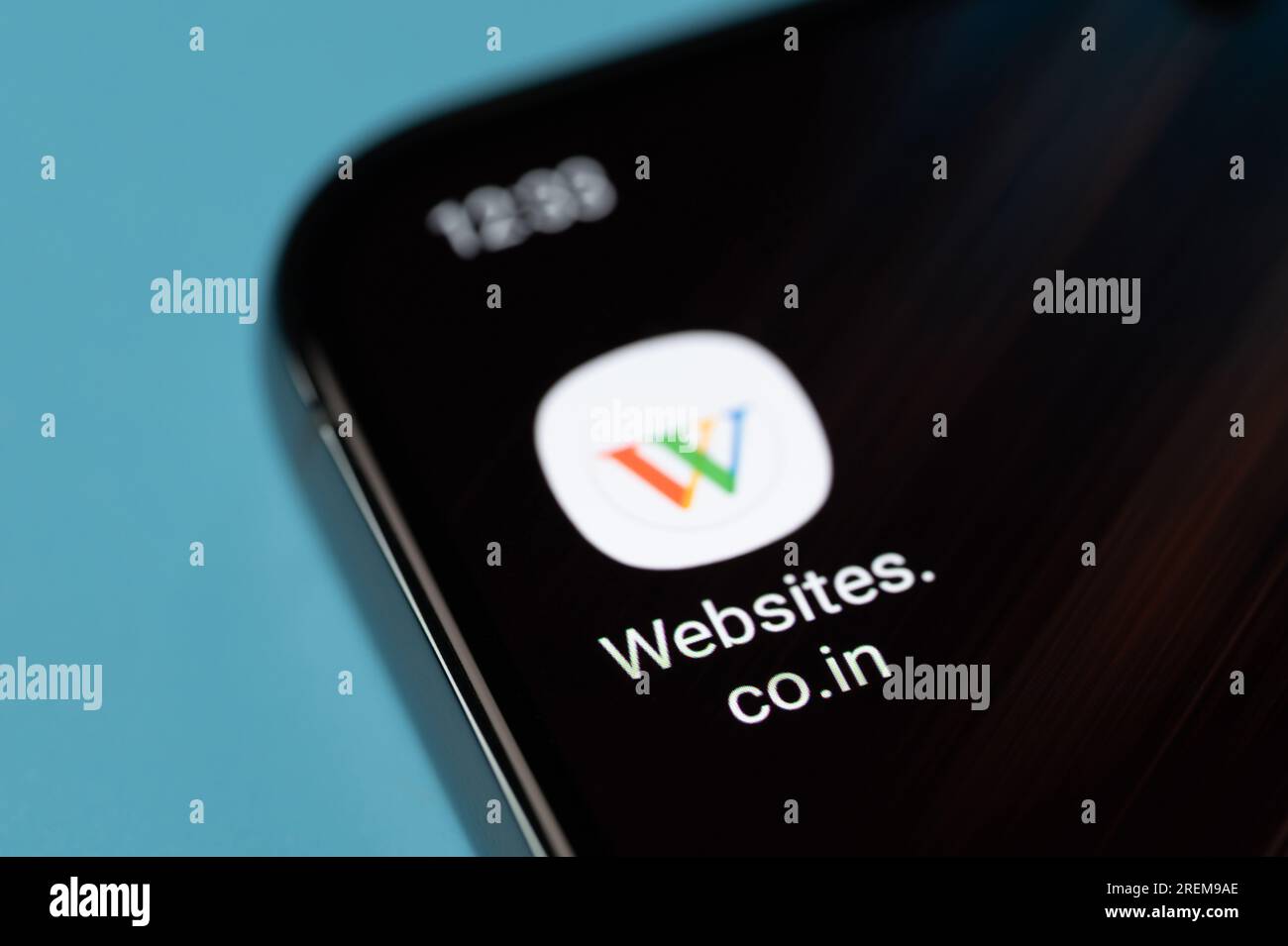 New York, USA - 27. Juli 2023: Website.CO-App zum Erstellen einer Website auf dem Smartphone-Bildschirm Nahaufnahme Stockfoto