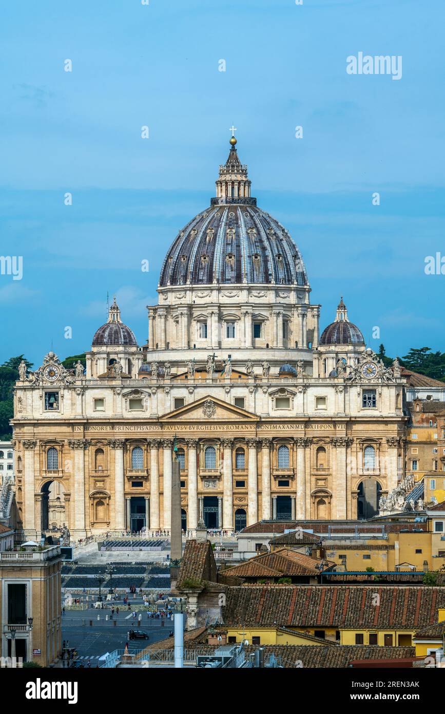 Skyline der Stadt mit St. Petersdom, Rom, Latium, Italien Stockfoto