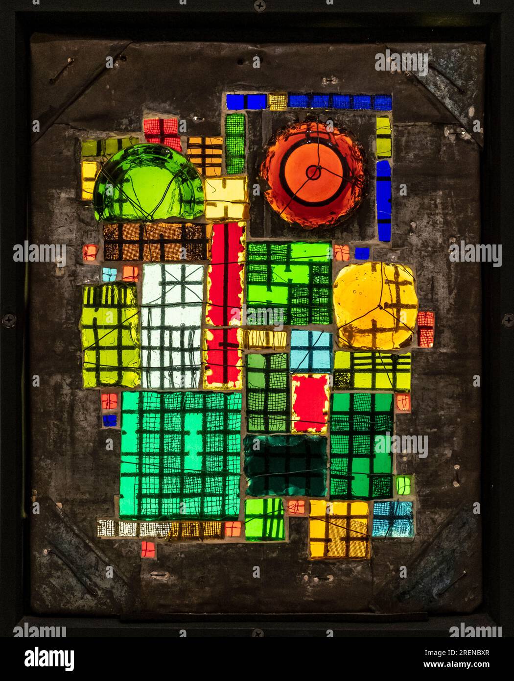 Josef Albers, Splitters on a Grid, - Scherben im Gitterbild-, 1921, Drahtglas und Metall, Valencia, Spanien Stockfoto