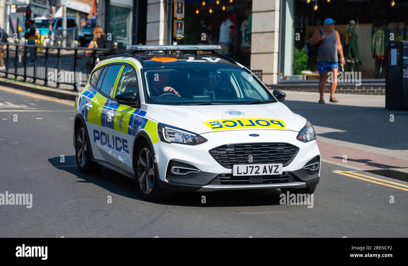 Britische Polizei von der Sussex Police in einem Pandawagen in Brighton, Brighton & Hove, East Sussex, England, Großbritannien. Stockfoto