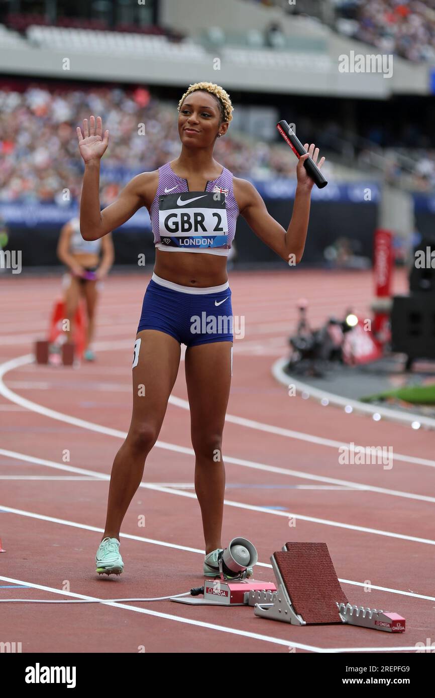 Cassie-Ann PEMBERTON auf der ersten Etappe für das Team Großbritannien 2 im Women's 4 x 100m Relay Final bei der 2023, IAAF Diamond League, Queen Elizabeth Olympic Park, Stratford, London, Großbritannien. Stockfoto