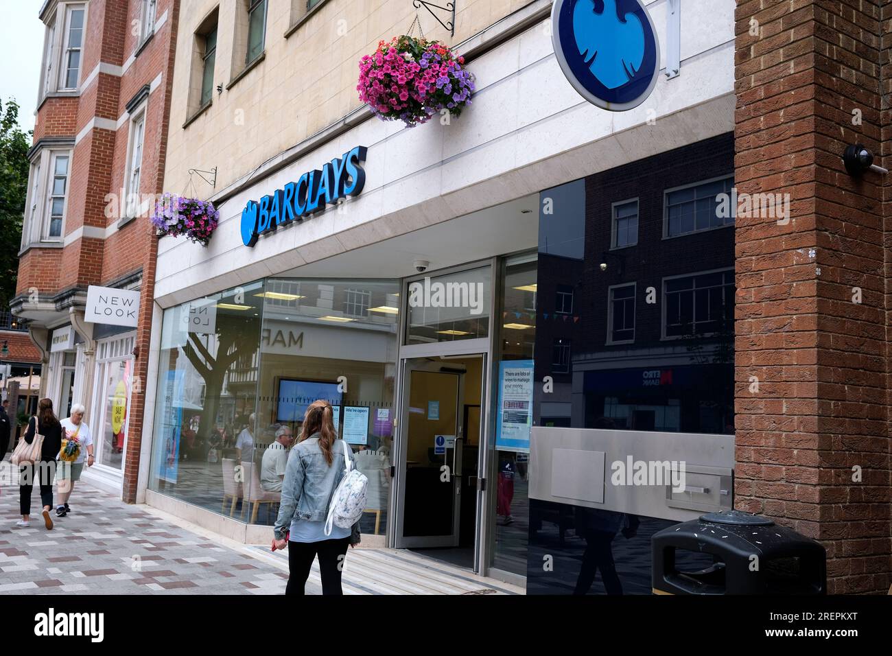 barclays Bank in der City of canterbury High Street, kent, uk, juli 29 2023 Stockfoto