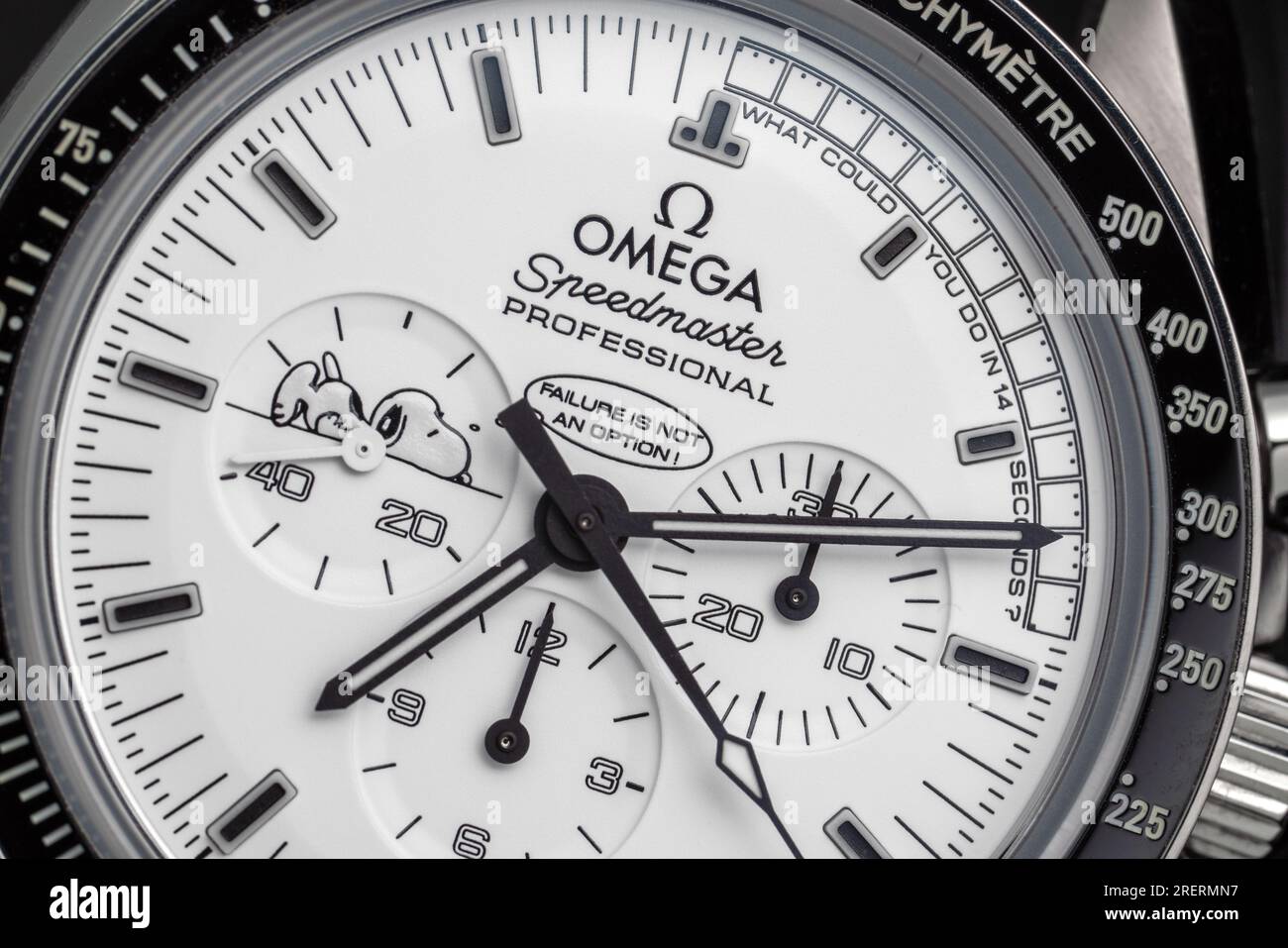 Omega Speedmaster Apollo 13 Silver Snoopy Award BW 311.32.42.30.04.003 Stockfoto