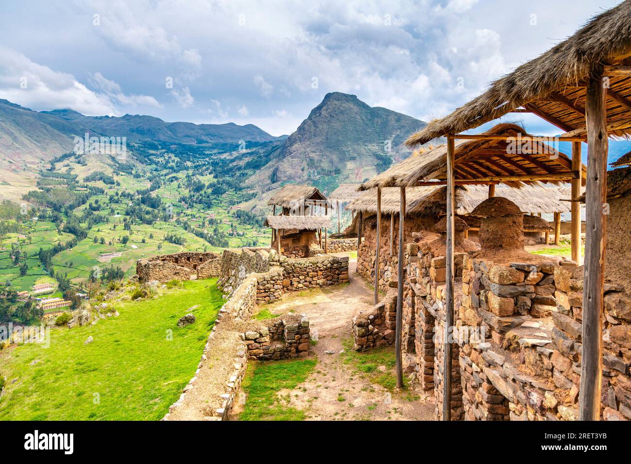 Blick auf die archäologische Inka-Ruine in Pisac, Heiliges Tal, Peru Stockfoto