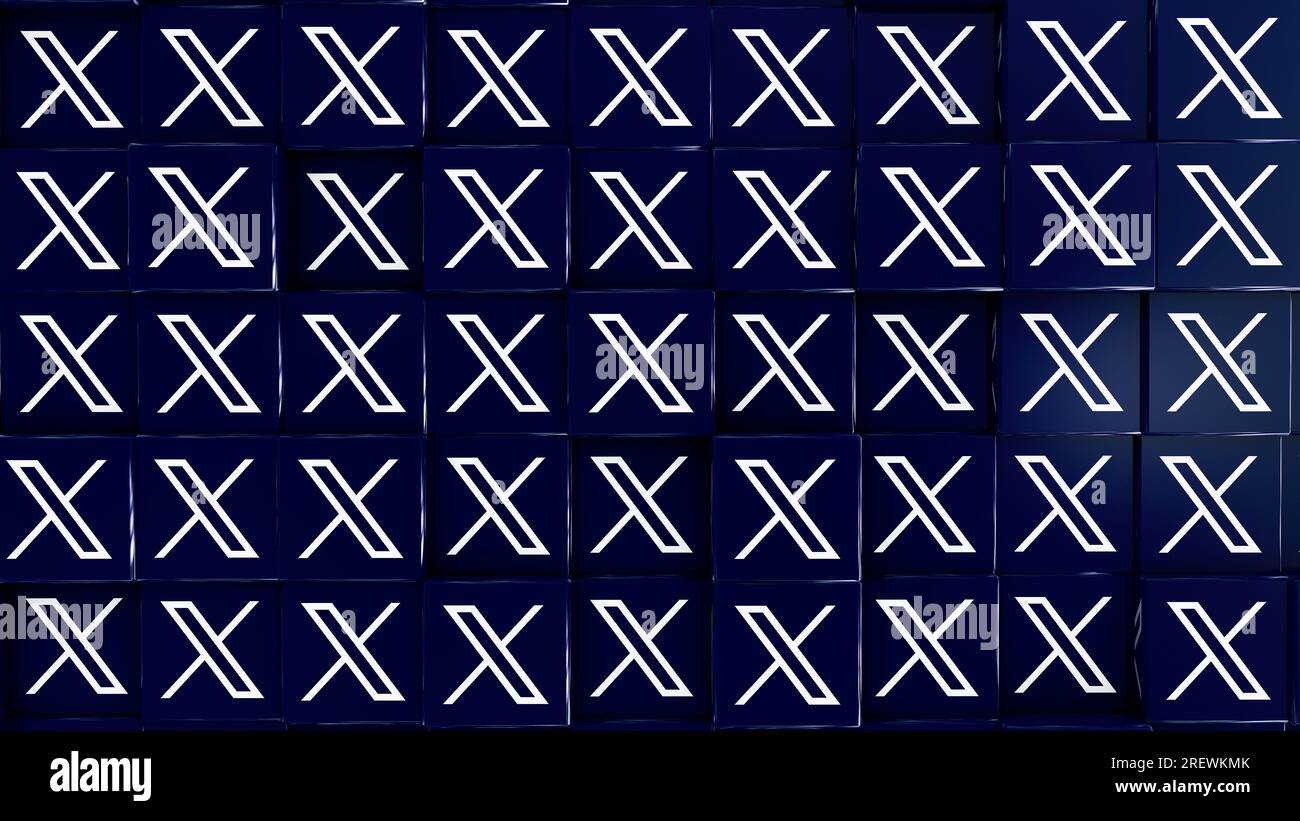 X App-Logo vor blauem Twitter-Vogelsymbol-Hintergrund. X ist der neue Name und das neue Logo der sozialen Medien. - Türkiye, Istanbul - 2023. August 3D Stockfoto