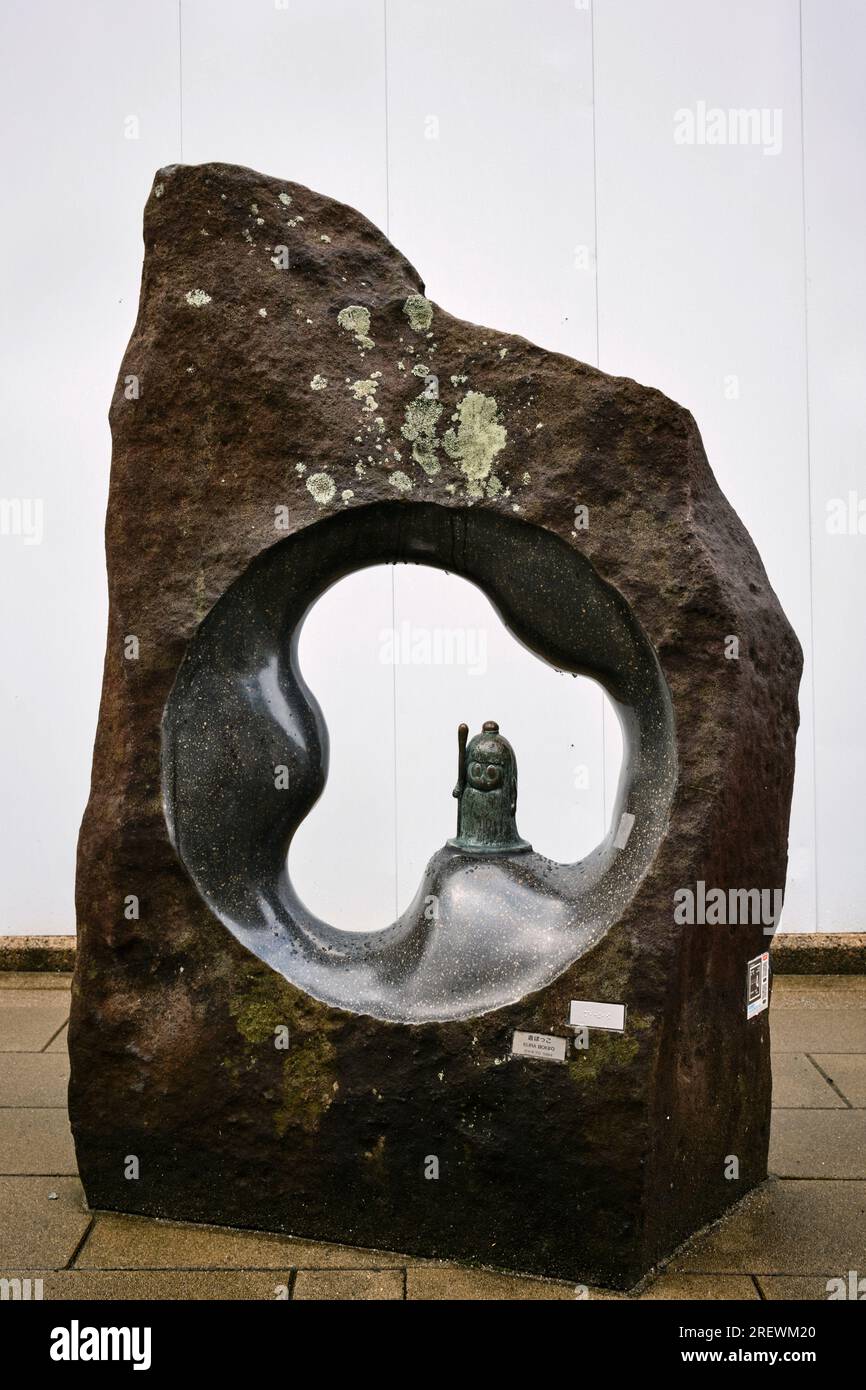 Juni 2023, Sakaiminato. YokaiStatuen (übernatürliche Wesen) aus Mizuki
