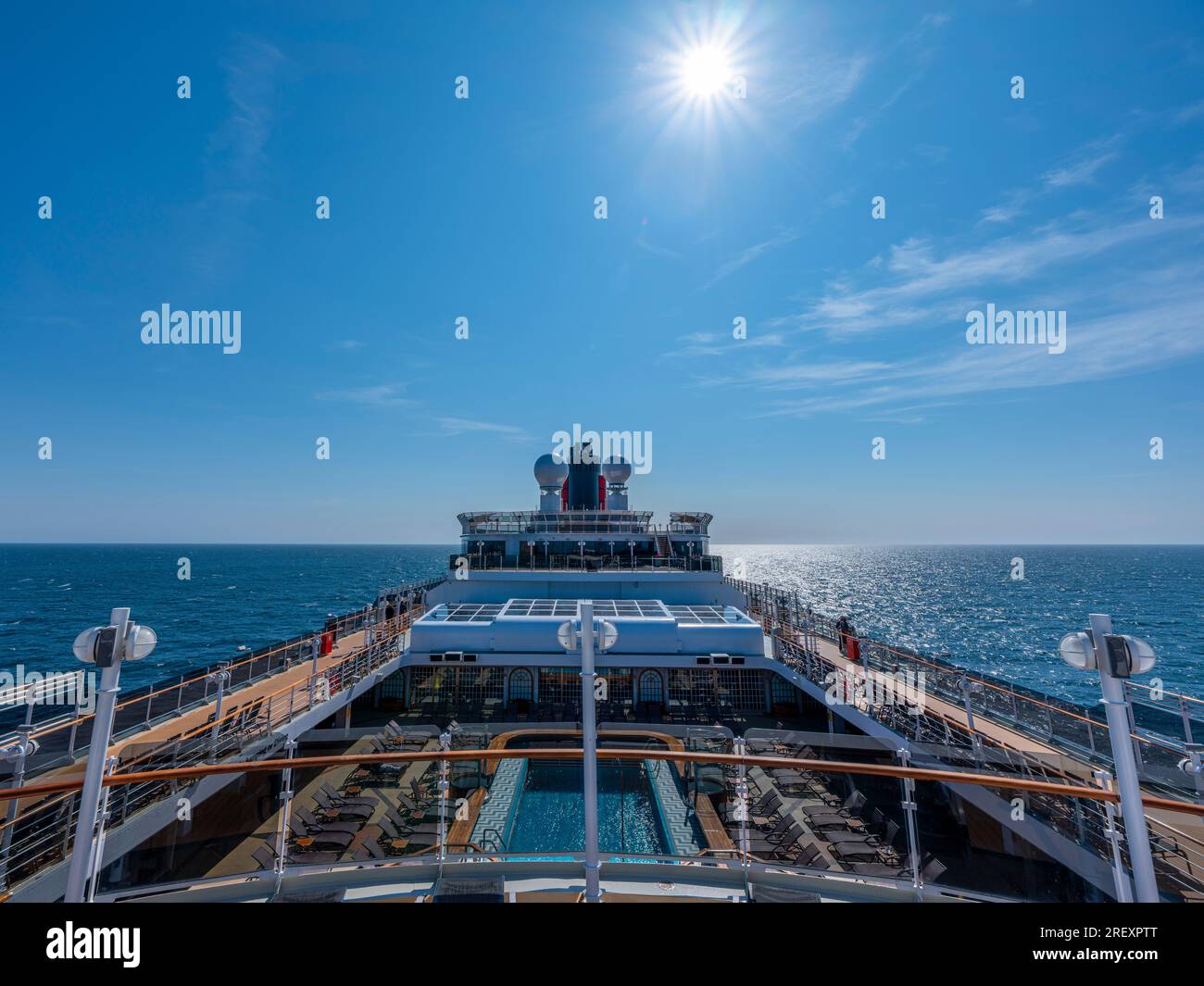 Oberdeck von Cunards MS Queen Victoria Stockfoto