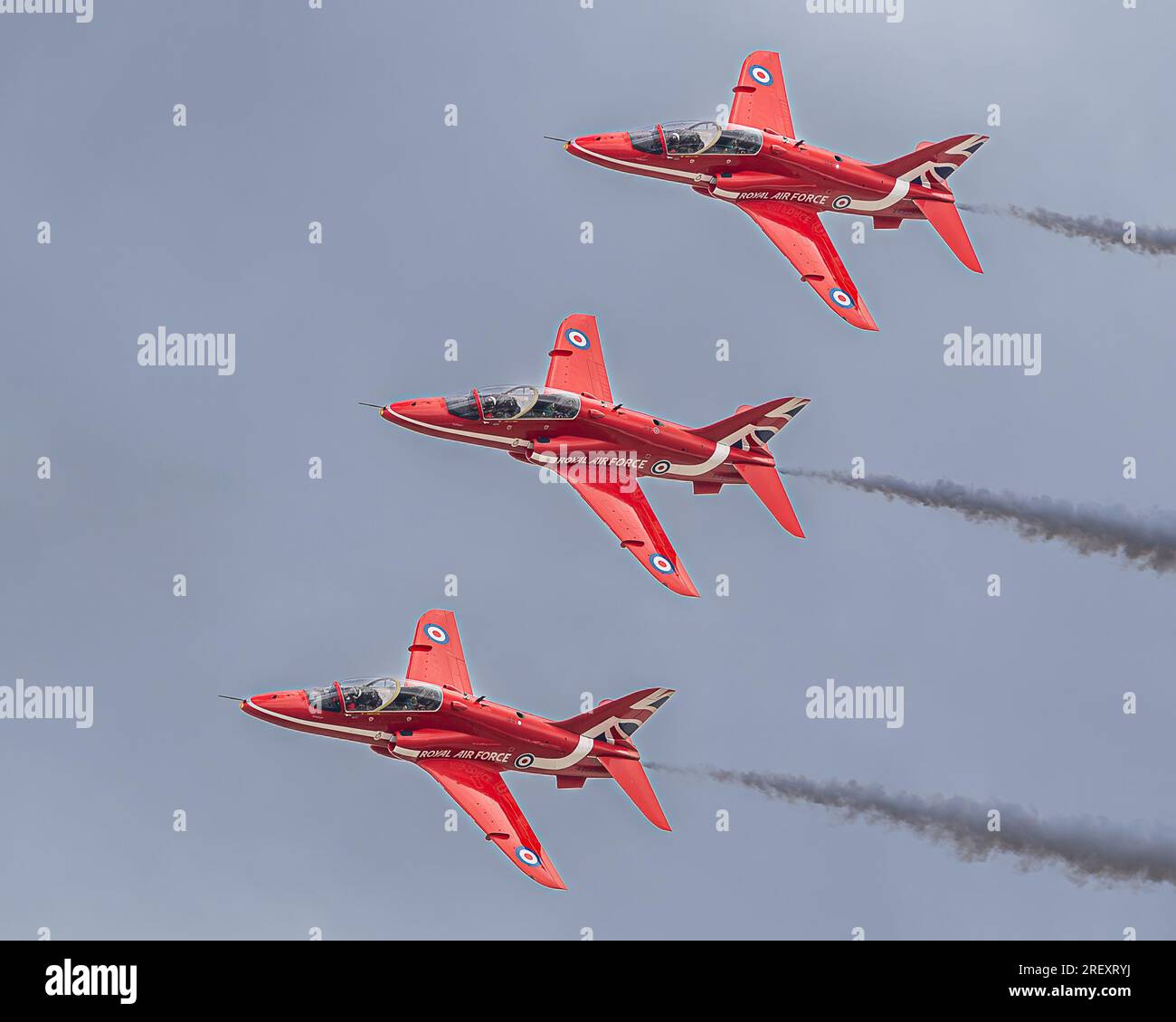 Red Arrows, British Aerospace Hawk TA/T1As, Royal Air Force Aerobatic Team, RAF Waddington. Präsentation auf der Royal International Air Tattoo 2023. Stockfoto