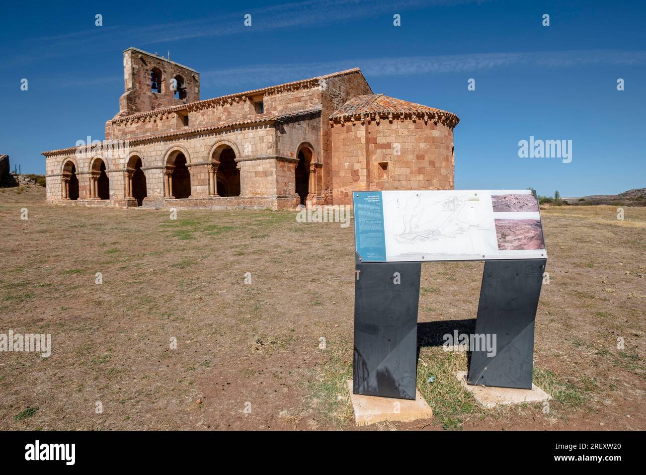 Romanische Einsiedlung Santa Maria de Tiermes, 12. Jahrhundert, archäologische Stätte Tiermes, Soria, autonome Gemeinde Castilla y León, Spanien, E Stockfoto